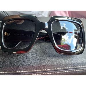 Authentic Ladies Gucci Sunglasses
